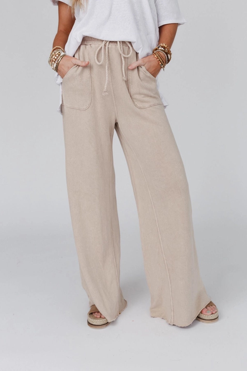 Relaxed Wide Leg Pant